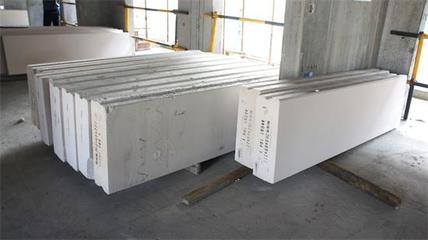 秦淮區(qū)建設(shè)房產(chǎn)和交通局組織觀摩楊莊6號(hào)地塊裝配式建筑工地施工材料